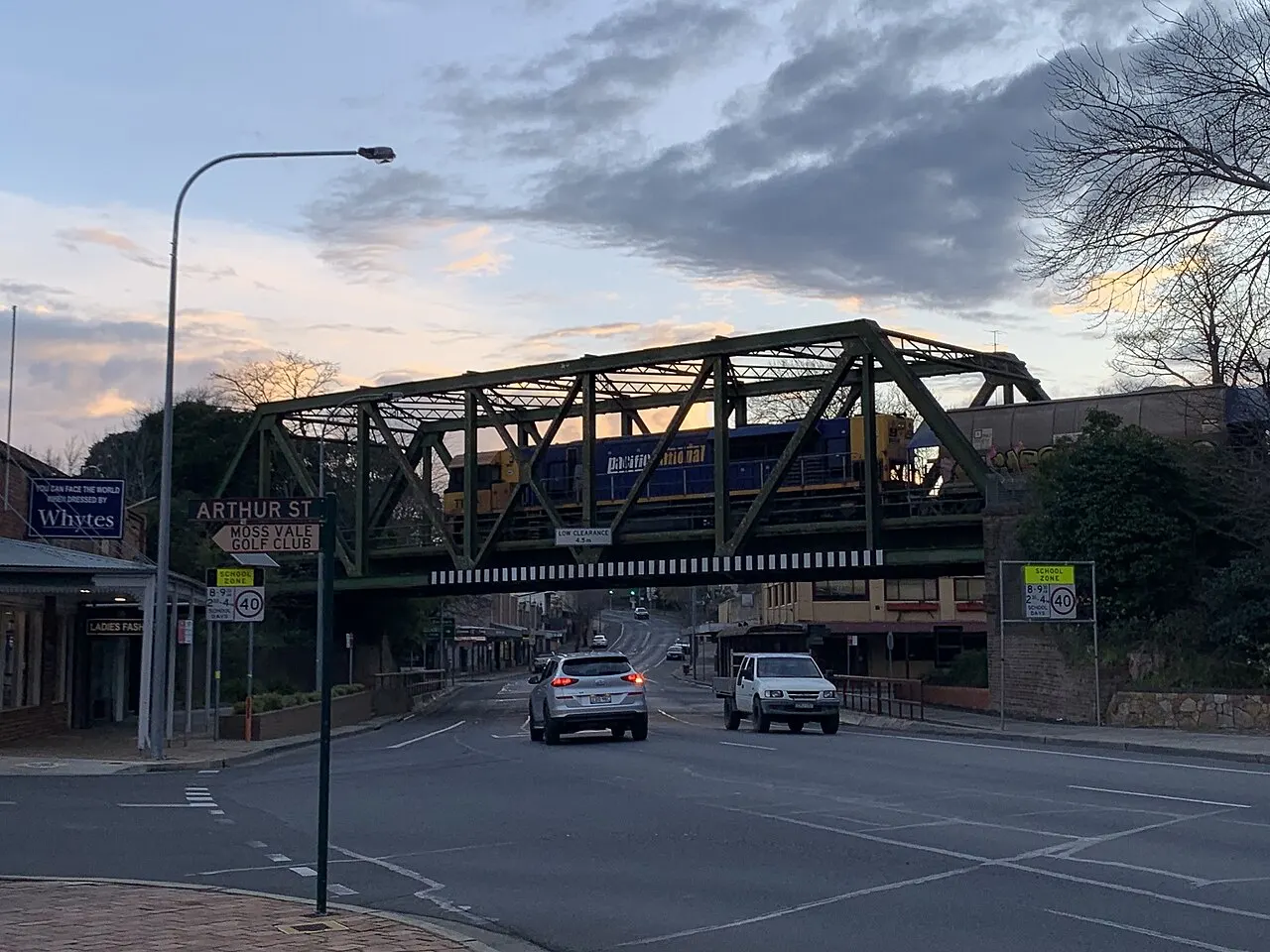Argyle Street railway bridge in Moss Vale